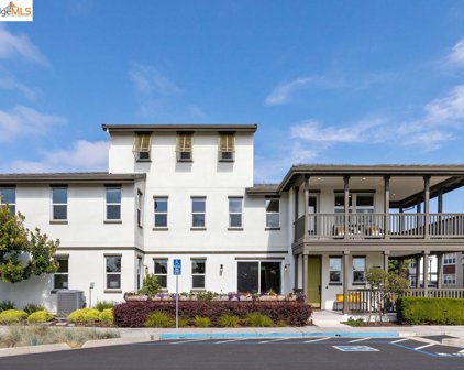 2742 Bette St, Alameda