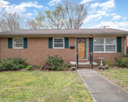 82 Grove Nw Avenue, Concord
