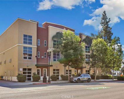 910 E Civic Center Drive, Santa Ana
