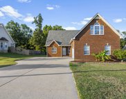 1909 Champlain Dr, La Vergne image