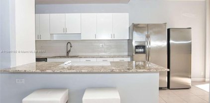 19355 Turnberry Way Unit #3D, Aventura