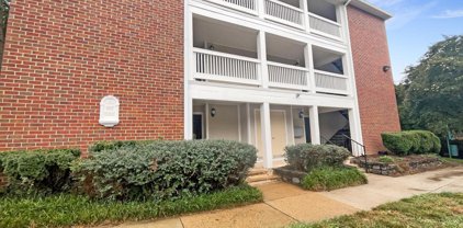 1537 Lincoln Way Unit #204, Mclean