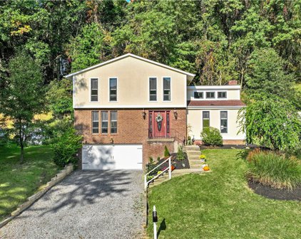139 Lingay Dr, Ross Twp