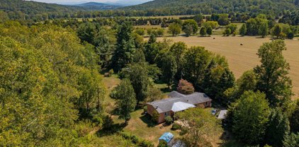 68 Woodrow  Ln, Lexington