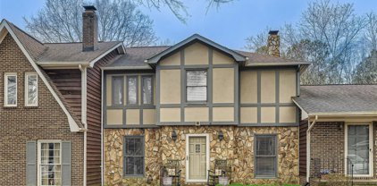 2500 Round Table  Road Unit #B, Monroe