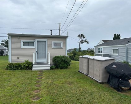 64 Burnside Avenue 39, Narragansett
