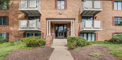 8382 Brockham Dr Unit #F, Alexandria