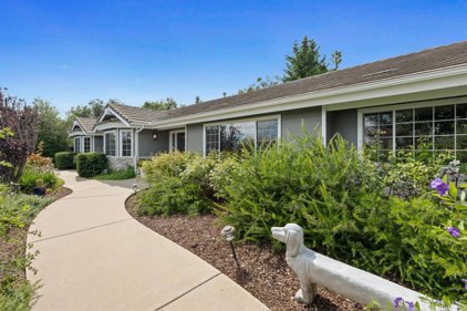 474 Solana Real, Fallbrook