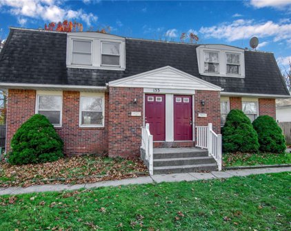 133 Marine Drive, Amherst