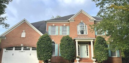 9912 Willow Tree Ter, Rockville