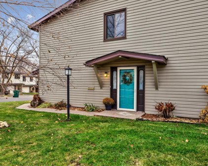 5793 Hyland Courts Drive, Bloomington