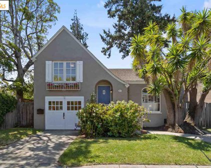 1480 Dwight Way, Berkeley