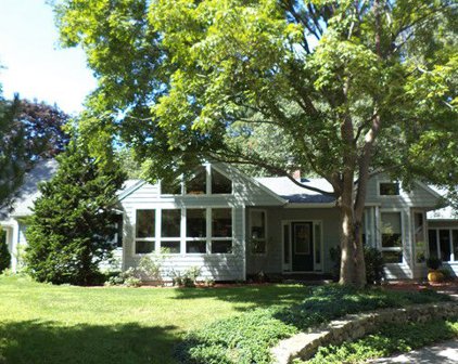12 Independence Rd, Acton