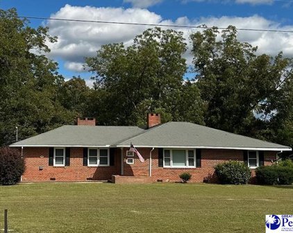 1008 N Main St, Darlington