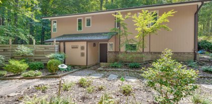 12211 Brookhaven Dr, Silver Spring