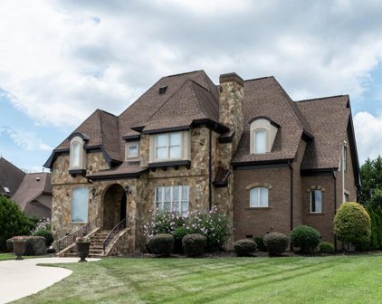 1208 Lookout  Circle, Waxhaw