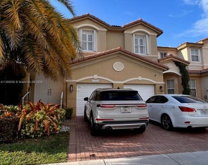 11225 Nw 74th Ter, Doral