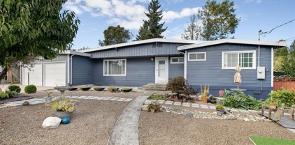 1618 S 243rd Street, Des Moines
