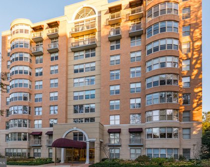 5000 Battery Ln Unit #105, Bethesda