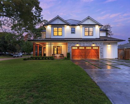 9638 Cedardale Drive, Houston