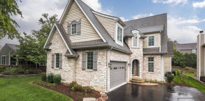 4529 Pershing Avenue, Downers Grove