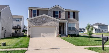 5049 Tealwood Dr, Shelbyville