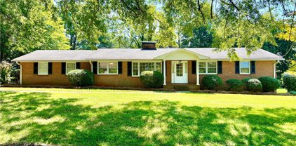3851 Clemmons Road, Clemmons