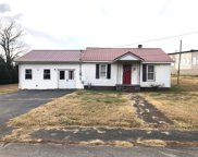 106 S West St, Decherd image