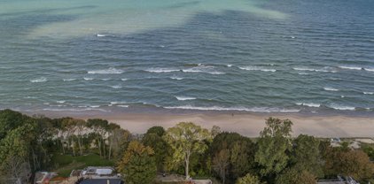 15822 Lakeshore Road, Union Pier