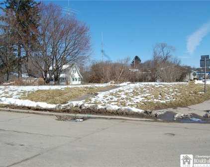 389 Fairmount N Avenue, Lakewood-Village-062201