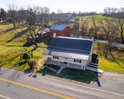 15419 Fairview Rd, Hagerstown