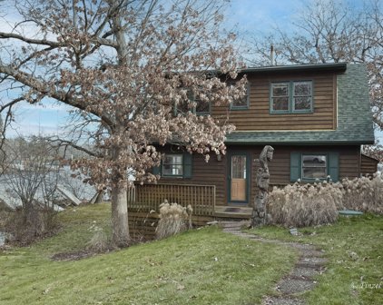 4702 W Lake Shore Drive, Wonder Lake