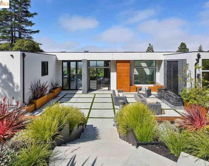 55 Southampton Ave, Berkeley