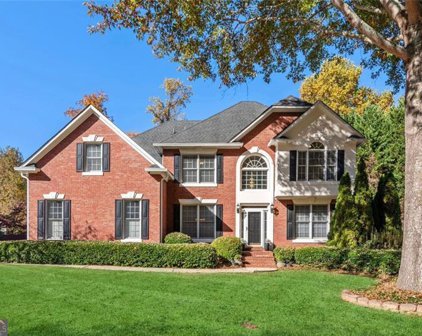 4402 Fairecroft, Suwanee