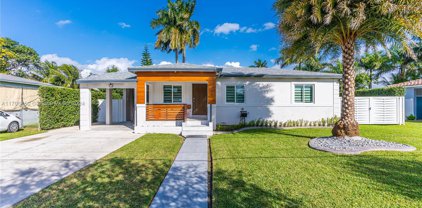 9221 Little River Blvd, Miami