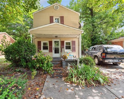 1013 Willow Road, Greensboro