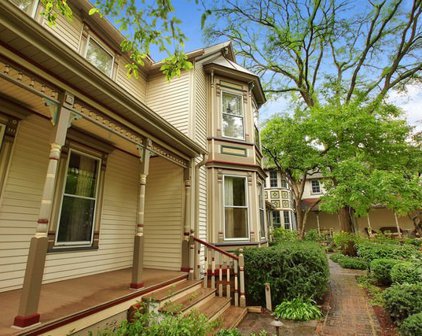 1005 N Arlington Heights Road, Arlington Heights