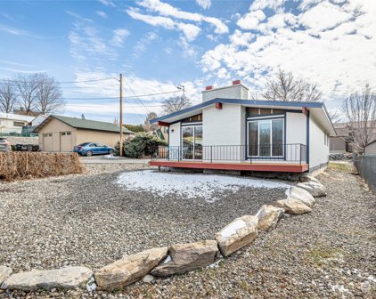 208 11th Street  NE, East Wenatchee