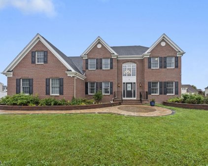 9 LaTourelle Dr, Hillsborough Twp.