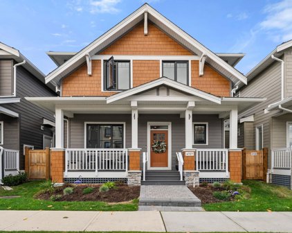 4727 Hemlock Way, Tsawwassen