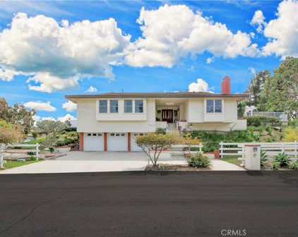 4 Bridlewood Circle, Rolling Hills Estates