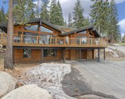 11030 Skislope Way, Truckee image