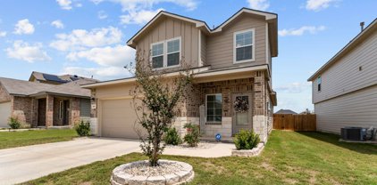 189 Middle Green Loop, Floresville