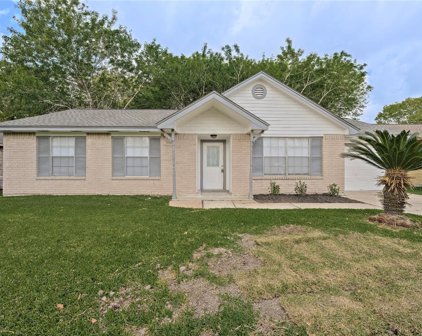 2808 Travellers Street, League City