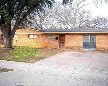 1423 Brookhollow  Drive, Irving