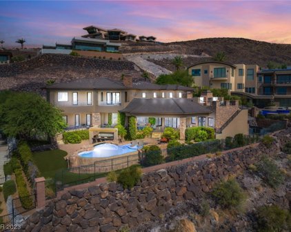 513 Dragon Gate Court, Henderson
