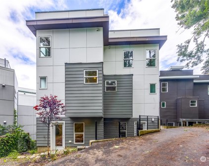 1015 Sturgus Avenue S Unit #A, Seattle