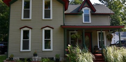 207 Center, Holly Vlg