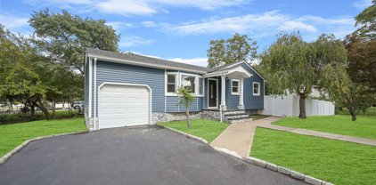 9 Georgia Avenue, Ronkonkoma