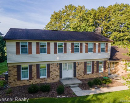 7272 RENWOOD, Washington Twp